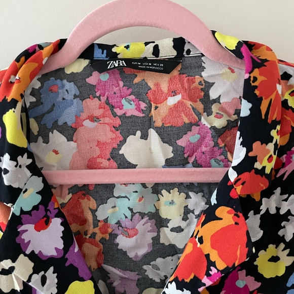 Floral short sleeved button up - Picture 3 of 3